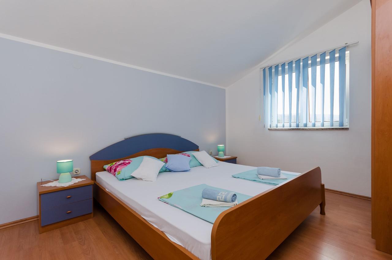 Apartments Krunoslav Punat Bagian luar foto