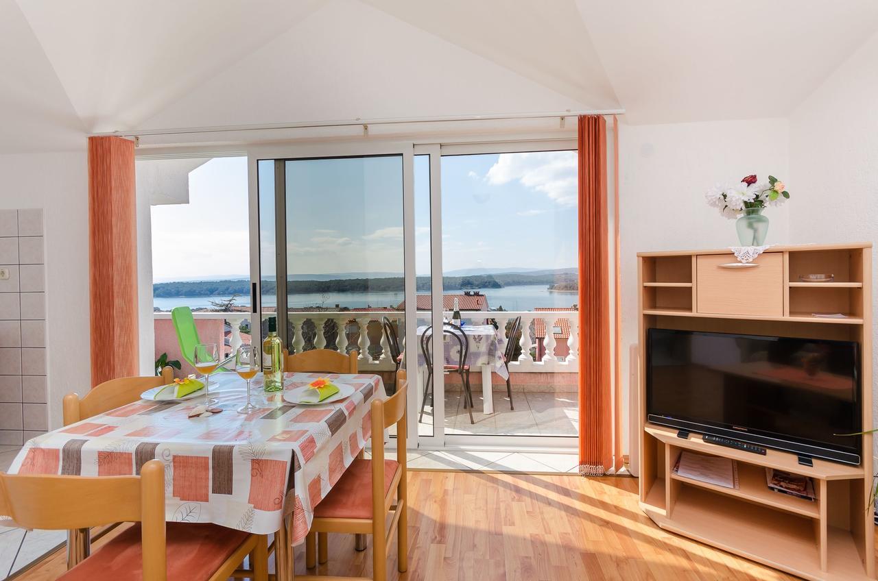 Apartments Krunoslav Punat Bagian luar foto