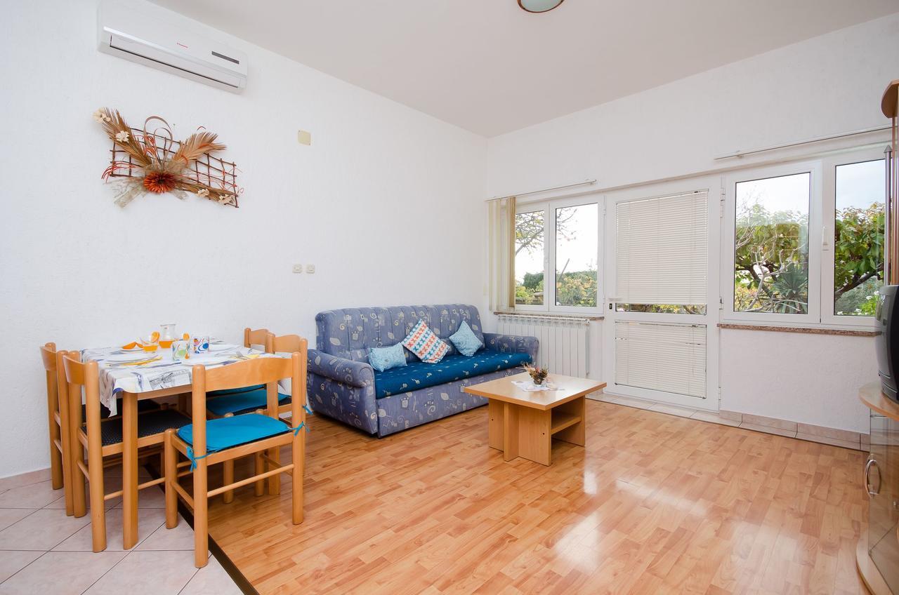 Apartments Krunoslav Punat Bagian luar foto