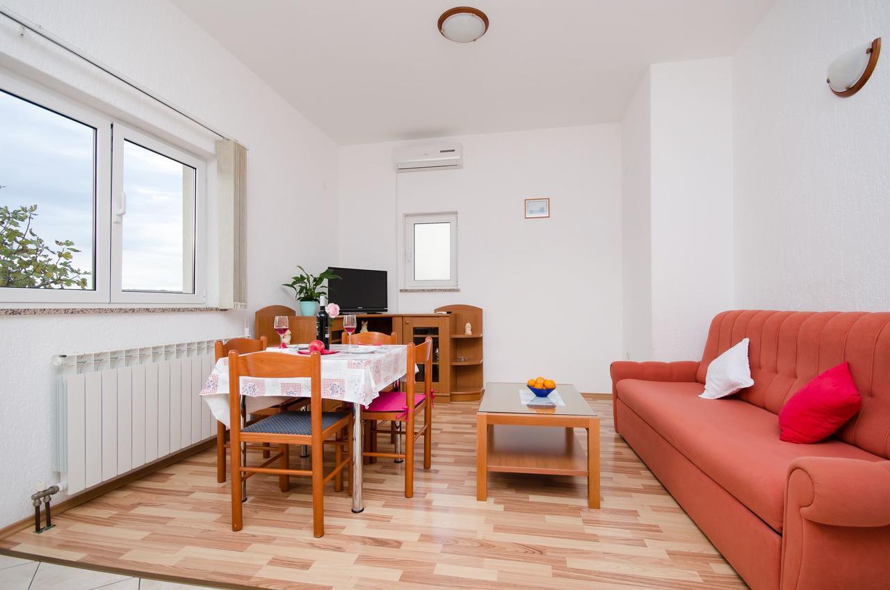Apartments Krunoslav Punat Bagian luar foto