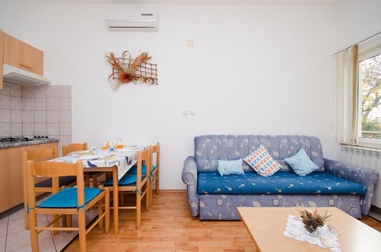 Apartments Krunoslav Punat Bagian luar foto